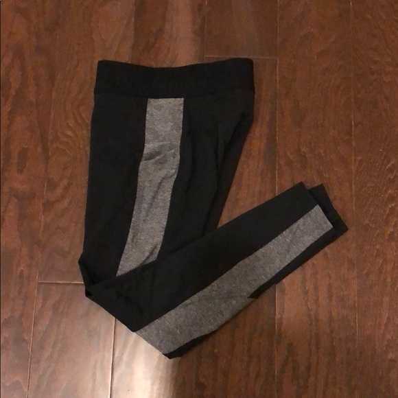 ❌SOLD❌Lululemon Box It Out leggings size 4 - Picture 4 of 7